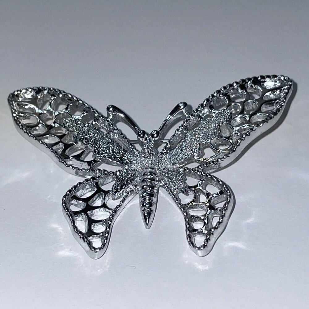 Vintage‎ Butterfly Sarah Coventry Brooch Pin Silver Tone Filigree Wings